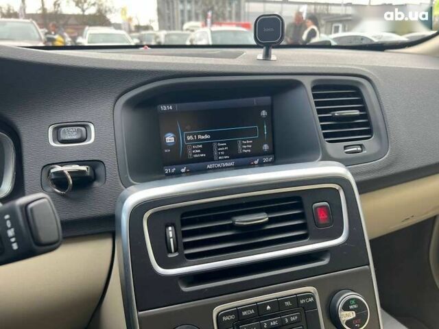 Вольво С60, об'ємом двигуна 2 л та пробігом 176 тис. км за 13500 $, фото 16 на Automoto.ua