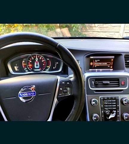 Вольво С60, объемом двигателя 2.5 л и пробегом 190 тыс. км за 13000 $, фото 5 на Automoto.ua
