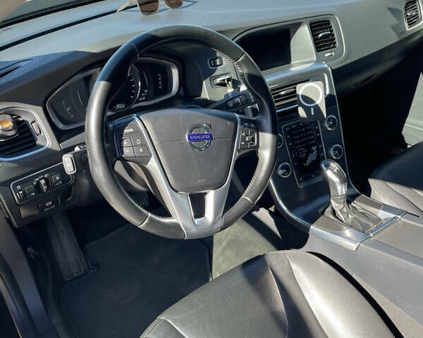 Вольво С60, объемом двигателя 2 л и пробегом 177 тыс. км за 12350 $, фото 9 на Automoto.ua