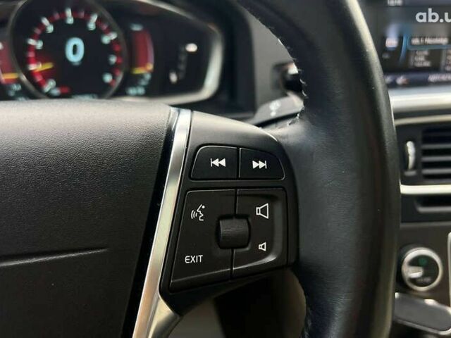 Вольво С60, об'ємом двигуна 2 л та пробігом 176 тис. км за 13500 $, фото 9 на Automoto.ua