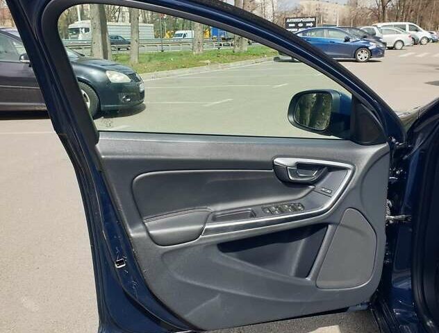 Вольво С60, об'ємом двигуна 1.97 л та пробігом 255 тис. км за 11000 $, фото 8 на Automoto.ua