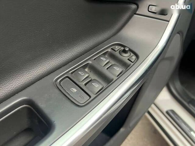 Вольво С60, об'ємом двигуна 2 л та пробігом 215 тис. км за 12690 $, фото 15 на Automoto.ua