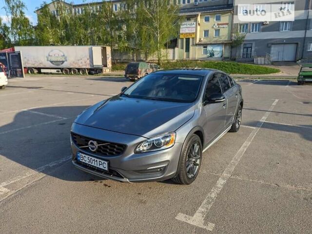 Вольво С60, объемом двигателя 2.5 л и пробегом 91 тыс. км за 13900 $, фото 1 на Automoto.ua
