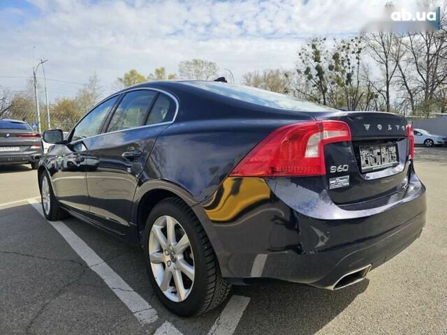 Вольво С60, объемом двигателя 2.5 л и пробегом 81 тыс. км за 13600 $, фото 4 на Automoto.ua