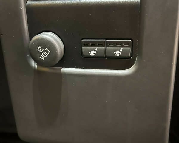 Вольво С60, об'ємом двигуна 2.5 л та пробігом 181 тис. км за 15900 $, фото 17 на Automoto.ua