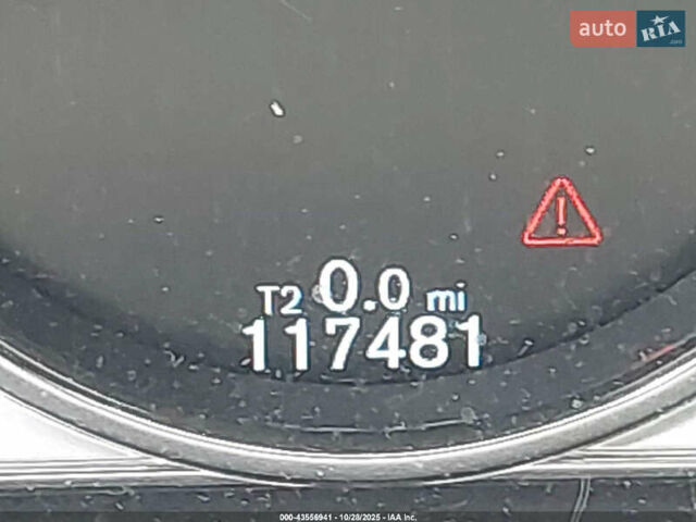 Вольво С60 2015 у Києві на Automoto.ua Вольво С60, об'ємом двигуна 2.5 л та пробігом 189 тис. км за 1500 $, фото 13 на Automoto.ua