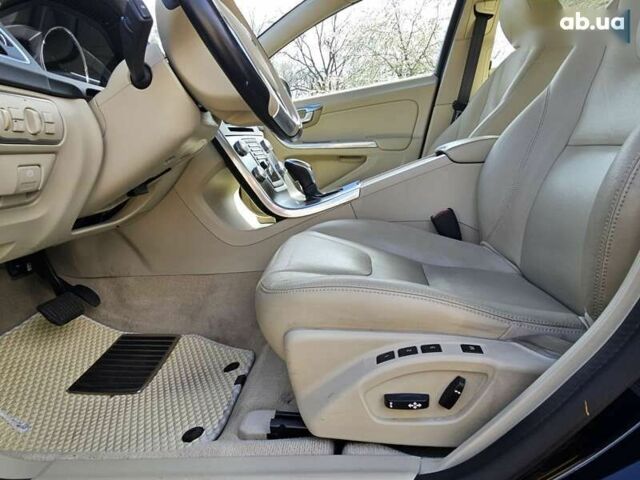 Вольво С60, объемом двигателя 2.5 л и пробегом 81 тыс. км за 13600 $, фото 9 на Automoto.ua