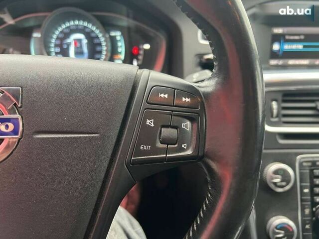 Вольво С60, об'ємом двигуна 2 л та пробігом 215 тис. км за 12690 $, фото 21 на Automoto.ua