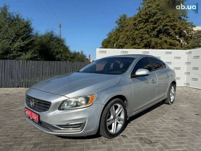 Вольво С60, объемом двигателя 2 л и пробегом 208 тыс. км за 8600 $, фото 1 на Automoto.ua