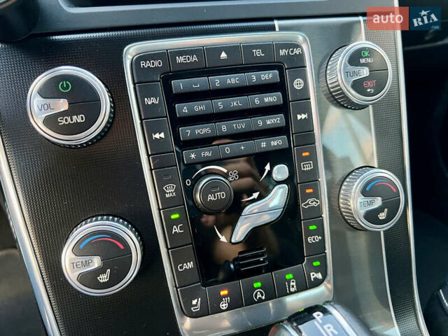 Вольво С60, объемом двигателя 1.97 л и пробегом 121 тыс. км за 22000 $, фото 49 на Automoto.ua
