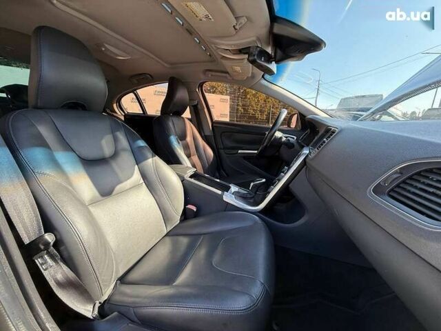 Вольво С60, объемом двигателя 2 л и пробегом 208 тыс. км за 8600 $, фото 11 на Automoto.ua