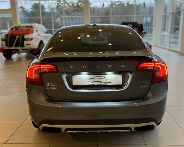 Вольво С60, объемом двигателя 2.5 л и пробегом 181 тыс. км за 15900 $, фото 7 на Automoto.ua