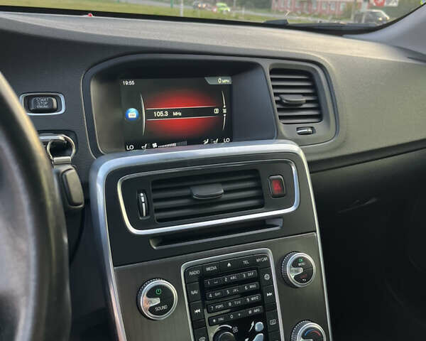 Вольво С60, объемом двигателя 2 л и пробегом 216 тыс. км за 13400 $, фото 8 на Automoto.ua