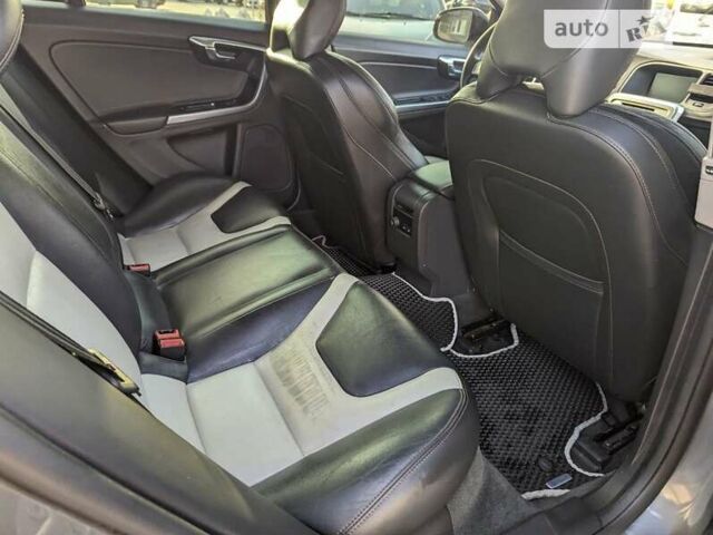 Вольво С60, объемом двигателя 2.5 л и пробегом 91 тыс. км за 13900 $, фото 13 на Automoto.ua