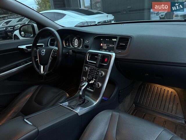 Вольво С60, об'ємом двигуна 2 л та пробігом 262 тис. км за 11000 $, фото 14 на Automoto.ua