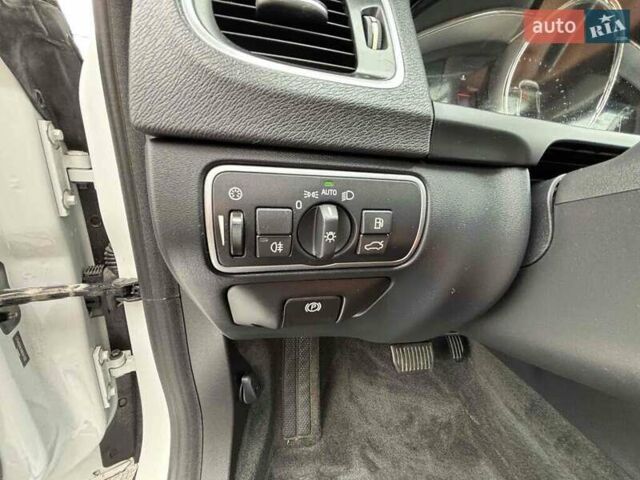 Вольво С60, объемом двигателя 2 л и пробегом 105 тыс. км за 2700 $, фото 6 на Automoto.ua