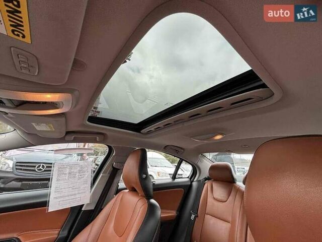 Вольво С60, объемом двигателя 2 л и пробегом 105 тыс. км за 2700 $, фото 11 на Automoto.ua