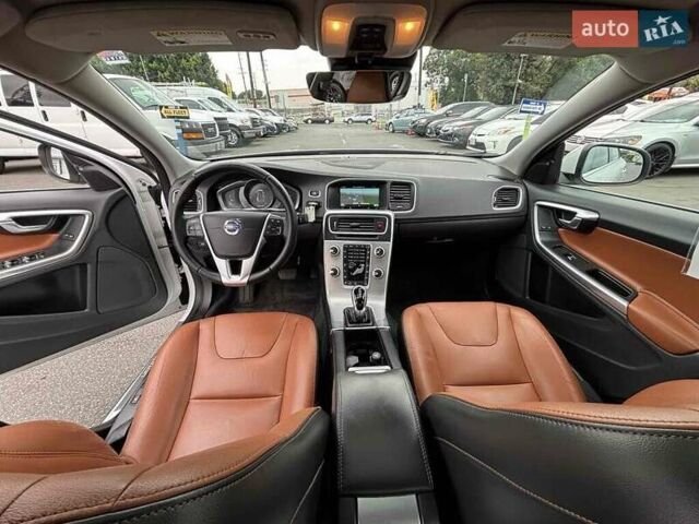 Вольво С60, объемом двигателя 2 л и пробегом 105 тыс. км за 2700 $, фото 7 на Automoto.ua