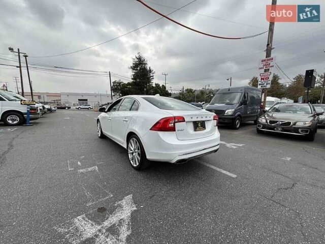 Вольво С60, объемом двигателя 2 л и пробегом 105 тыс. км за 2700 $, фото 1 на Automoto.ua