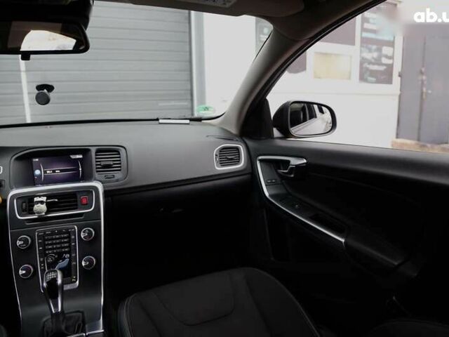 Вольво С60, об'ємом двигуна 2 л та пробігом 217 тис. км за 15500 $, фото 14 на Automoto.ua