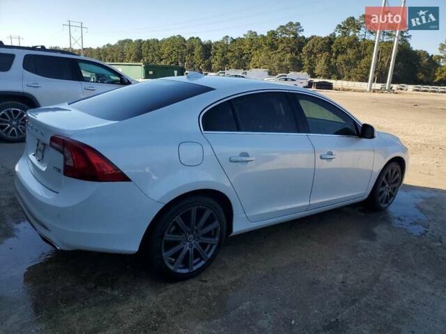 Вольво С60, объемом двигателя 1.97 л и пробегом 160 тыс. км за 3100 $, фото 2 на Automoto.ua