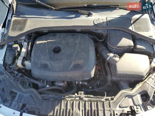 Вольво С60, объемом двигателя 1.97 л и пробегом 160 тыс. км за 3100 $, фото 10 на Automoto.ua