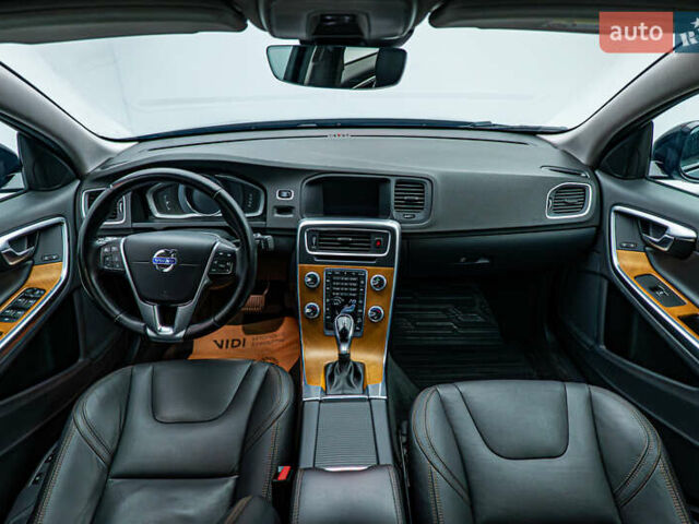 Вольво С60, объемом двигателя 2 л и пробегом 132 тыс. км за 18224 $, фото 9 на Automoto.ua