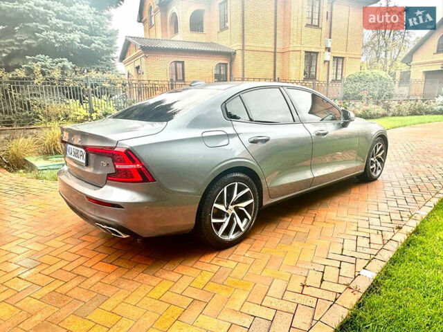 Вольво С60, объемом двигателя 2 л и пробегом 127 тыс. км за 21999 $, фото 4 на Automoto.ua