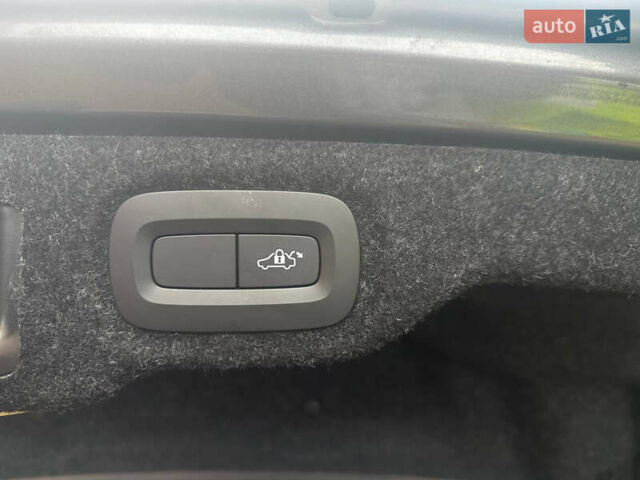 Вольво С60, объемом двигателя 2 л и пробегом 127 тыс. км за 21999 $, фото 17 на Automoto.ua