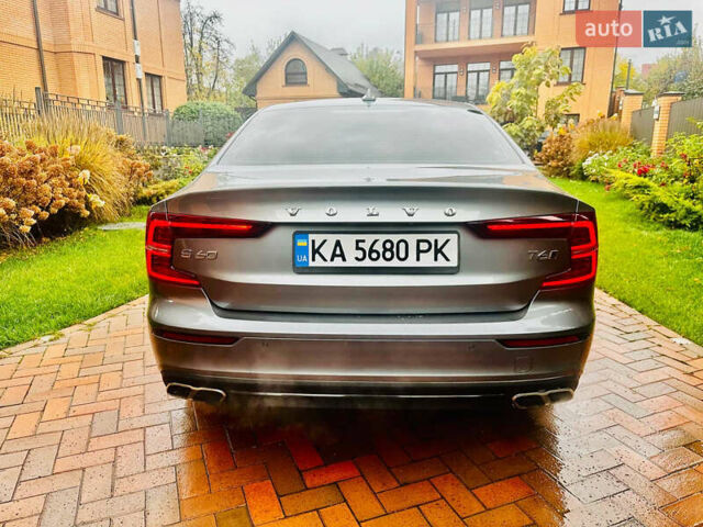 Вольво С60, объемом двигателя 2 л и пробегом 127 тыс. км за 21999 $, фото 6 на Automoto.ua