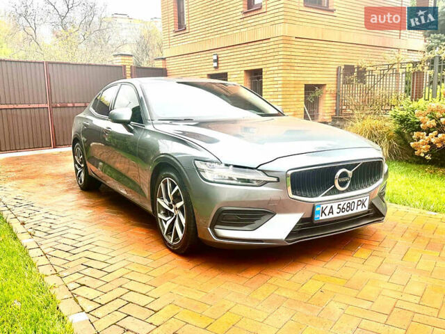 Вольво С60, объемом двигателя 2 л и пробегом 127 тыс. км за 21999 $, фото 3 на Automoto.ua