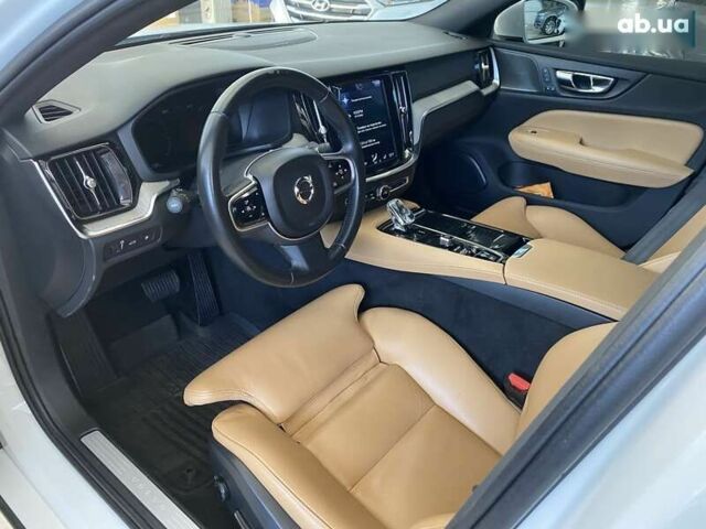 Вольво С60, объемом двигателя 0 л и пробегом 44 тыс. км за 26999 $, фото 21 на Automoto.ua
