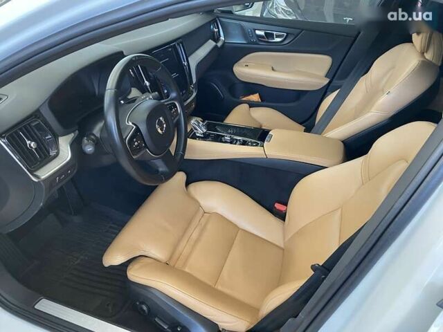 Вольво С60, объемом двигателя 0 л и пробегом 44 тыс. км за 26999 $, фото 20 на Automoto.ua