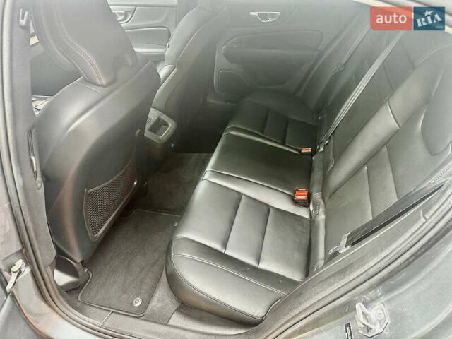 Вольво С60, объемом двигателя 2 л и пробегом 127 тыс. км за 21999 $, фото 16 на Automoto.ua