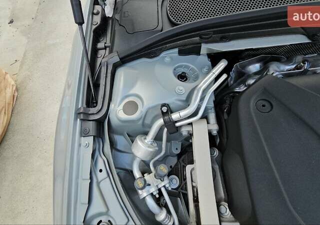 Вольво С60, объемом двигателя 1.97 л и пробегом 8 тыс. км за 16800 $, фото 33 на Automoto.ua