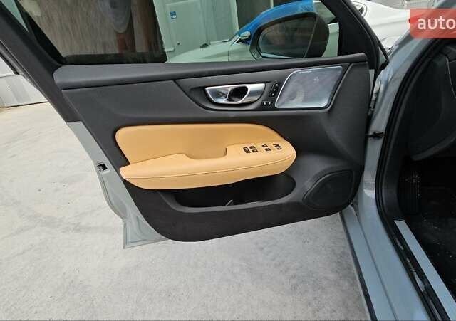 Вольво С60, объемом двигателя 1.97 л и пробегом 8 тыс. км за 16800 $, фото 52 на Automoto.ua