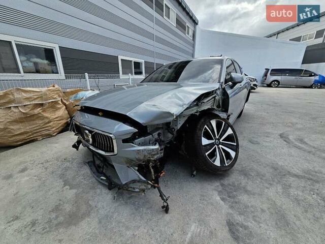 Вольво С60, объемом двигателя 1.97 л и пробегом 8 тыс. км за 16800 $, фото 7 на Automoto.ua
