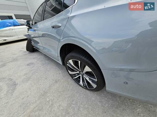 Вольво С60, объемом двигателя 1.97 л и пробегом 8 тыс. км за 16800 $, фото 24 на Automoto.ua