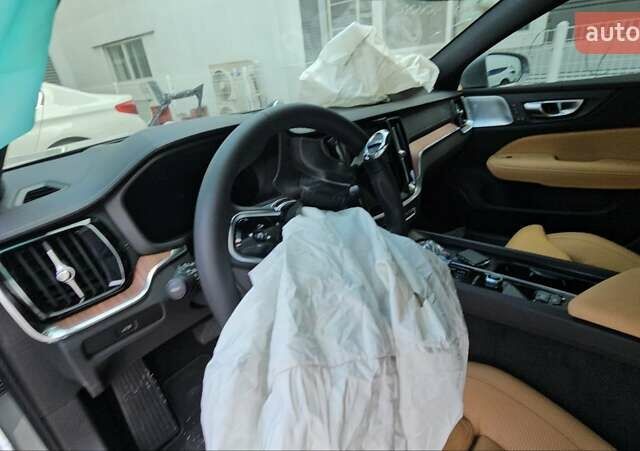 Вольво С60, объемом двигателя 1.97 л и пробегом 8 тыс. км за 16800 $, фото 54 на Automoto.ua