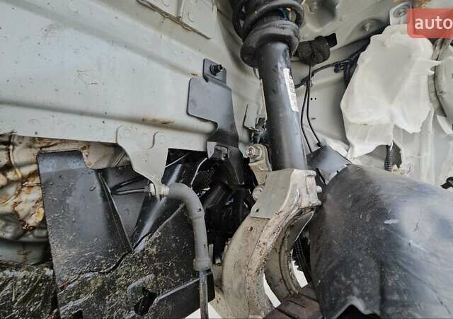 Вольво С60, объемом двигателя 1.97 л и пробегом 8 тыс. км за 16800 $, фото 42 на Automoto.ua