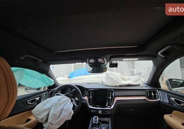 Вольво С60, объемом двигателя 1.97 л и пробегом 8 тыс. км за 16800 $, фото 12 на Automoto.ua
