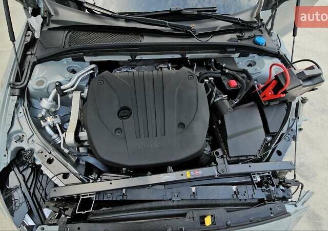 Вольво С60, объемом двигателя 1.97 л и пробегом 8 тыс. км за 16800 $, фото 32 на Automoto.ua