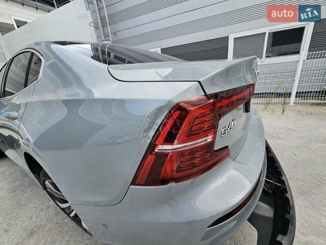 Вольво С60, объемом двигателя 1.97 л и пробегом 8 тыс. км за 16800 $, фото 23 на Automoto.ua