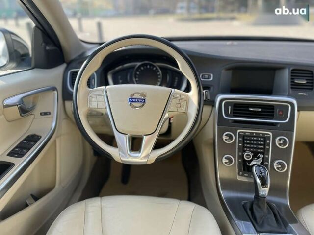 Вольво С60, объемом двигателя 2 л и пробегом 184 тыс. км за 14000 $, фото 25 на Automoto.ua