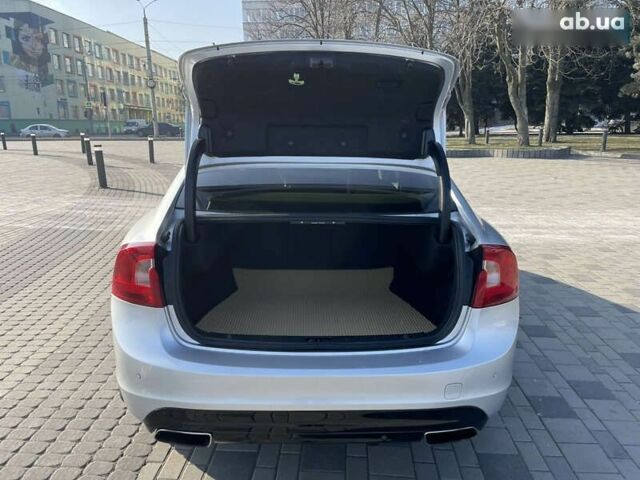 Вольво С60, объемом двигателя 2 л и пробегом 184 тыс. км за 14000 $, фото 29 на Automoto.ua