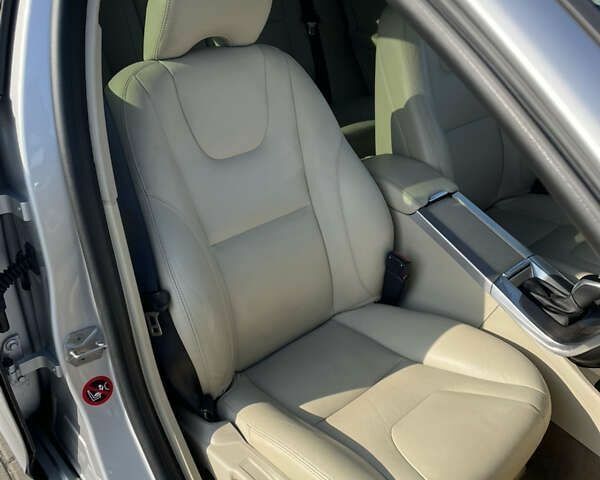 Вольво С60, объемом двигателя 2 л и пробегом 184 тыс. км за 14000 $, фото 16 на Automoto.ua