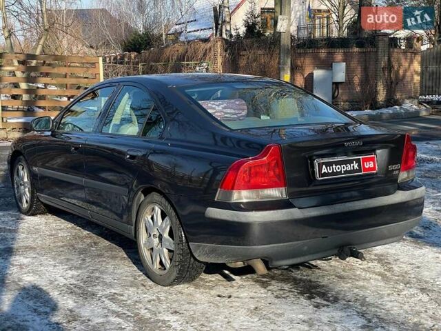 Серый Вольво С60, объемом двигателя 2.4 л и пробегом 291 тыс. км за 4990 $, фото 8 на Automoto.ua