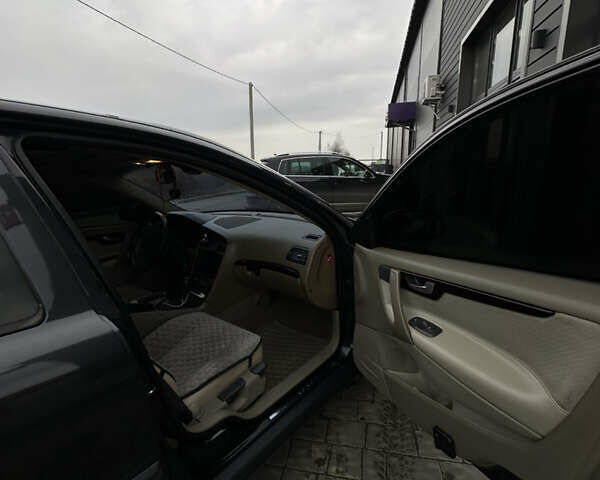 Серый Вольво С60, объемом двигателя 2.4 л и пробегом 328 тыс. км за 4999 $, фото 11 на Automoto.ua