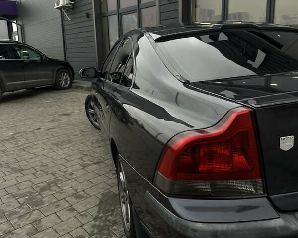 Серый Вольво С60, объемом двигателя 2.4 л и пробегом 328 тыс. км за 4999 $, фото 5 на Automoto.ua