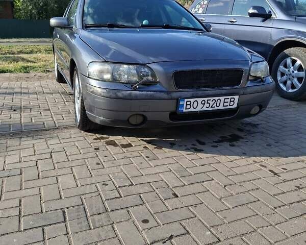 Серый Вольво С60, объемом двигателя 2.52 л и пробегом 340 тыс. км за 5300 $, фото 7 на Automoto.ua